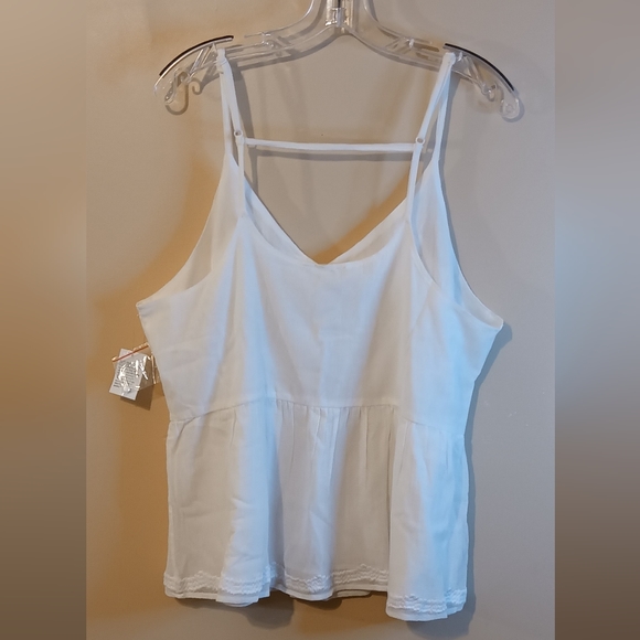 ❌‼️🚫SOLD❌‼️🚫STEIN MART  LACE BLOUSE - Picture 2 of 5